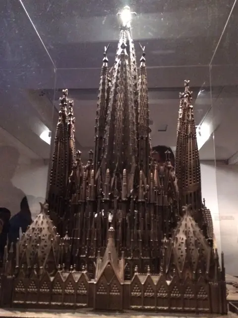 Ilustração 8 do post: GAUDÍ - Barcelona 1900